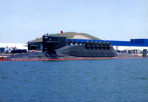 外媒称中国三亚超大海军基地可隐藏20艘核潜艇