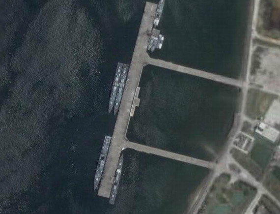 外媒称中国三亚超大海军基地可隐藏20艘核潜艇